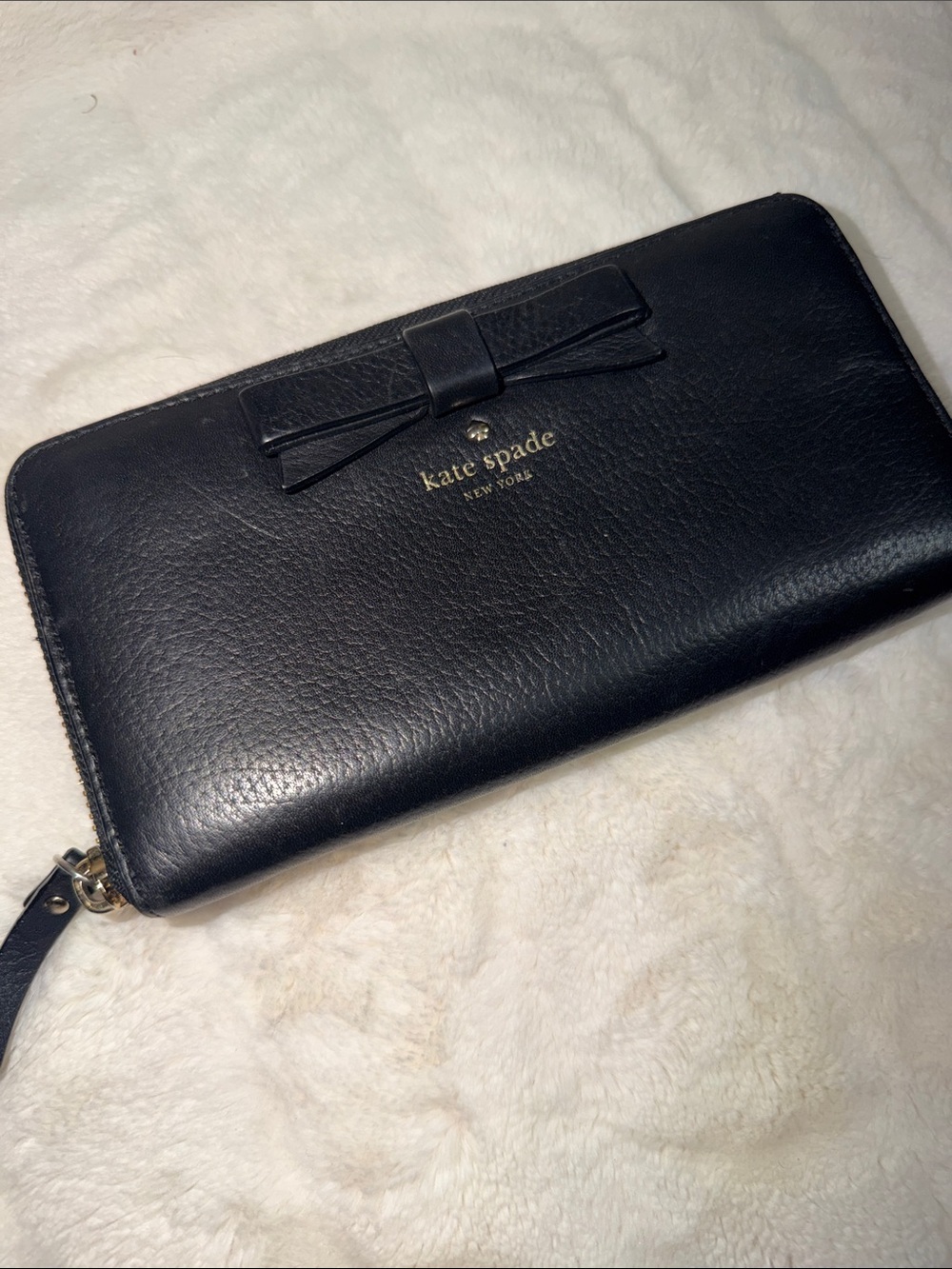 kate spade Black Leather Bow Zip Wallet